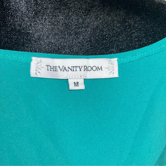 Green romper - Picture 6 of 6